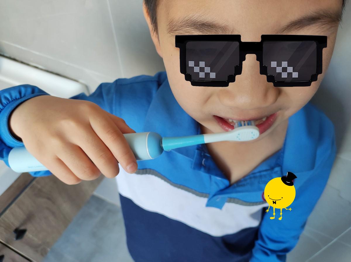 孩子满嘴小黑牙的原因,5岁小孩有小黑牙需要治疗吗