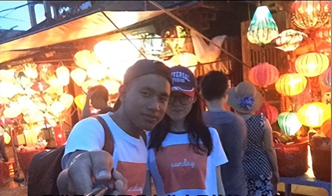 东*姑北**娘国外旅游，小7岁导游对她念念不忘，两人结婚5年后怎么样