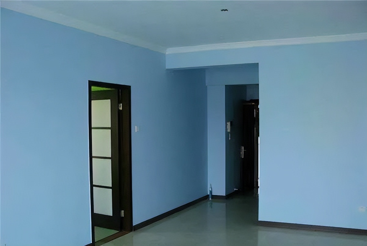 家庭装修喷漆比刷漆废为什么呢,室内喷漆和刷漆哪个效果好些