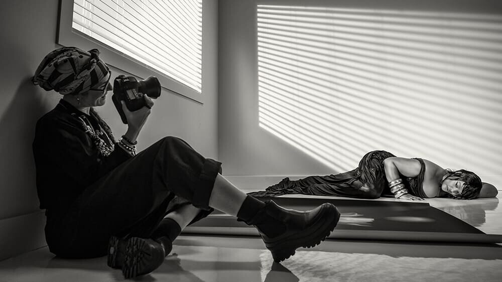 定格瞬间，倍耐力年历下的时代美人们