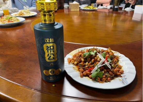 买的纯粮食散酒为什么不好喝,为什么买的散酒便宜喝着还舒服