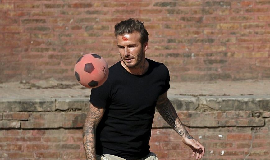 贝克汉姆的圆月弯刀有多厉害,贝克汉姆圆月弯刀绝杀