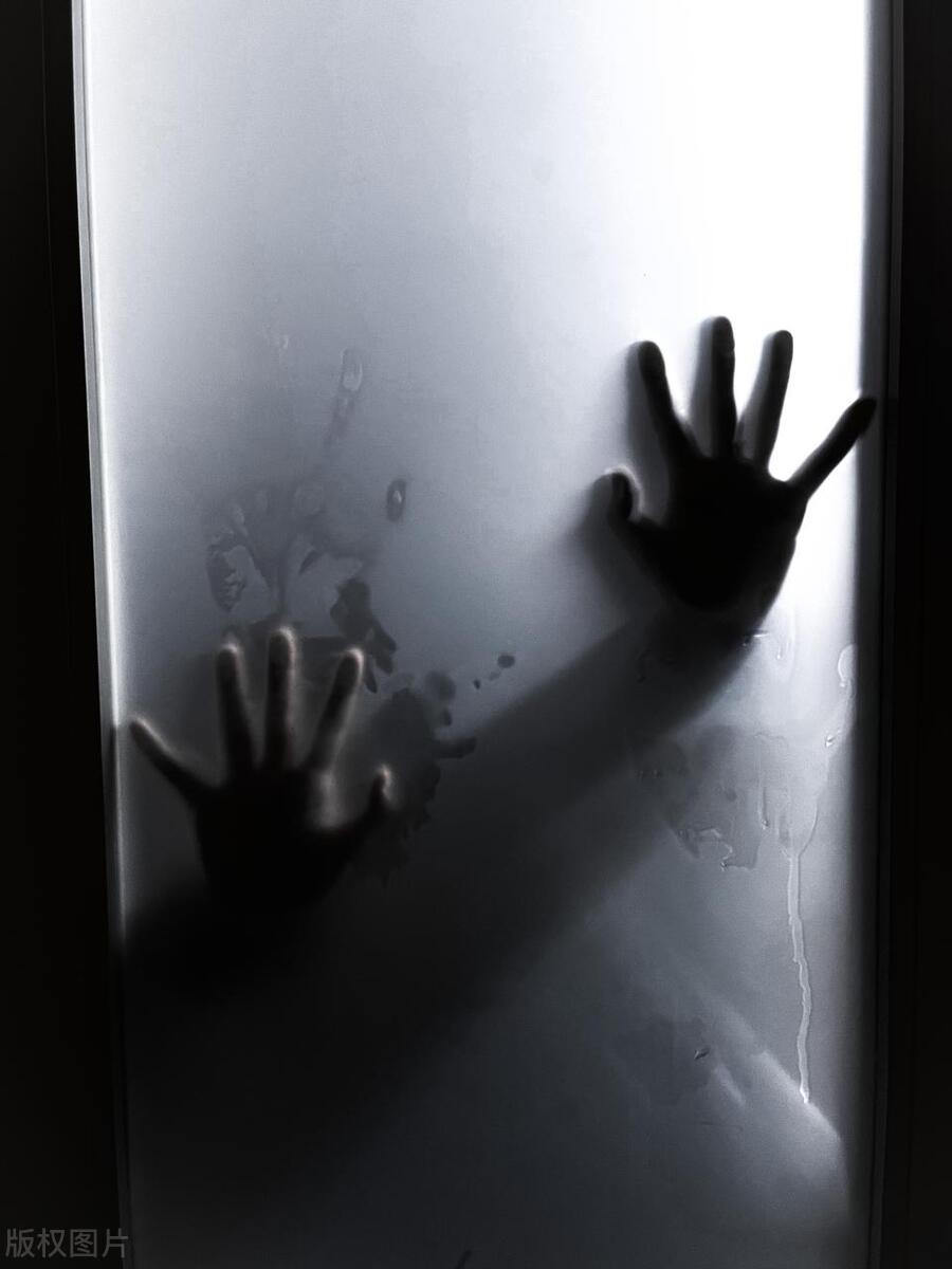 世界上吓死过人的第十大鬼片,世界十大鬼片第一名恐怖电影