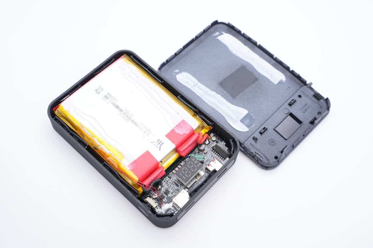 mophie磁吸充电宝拆解,希品快充专用充电宝