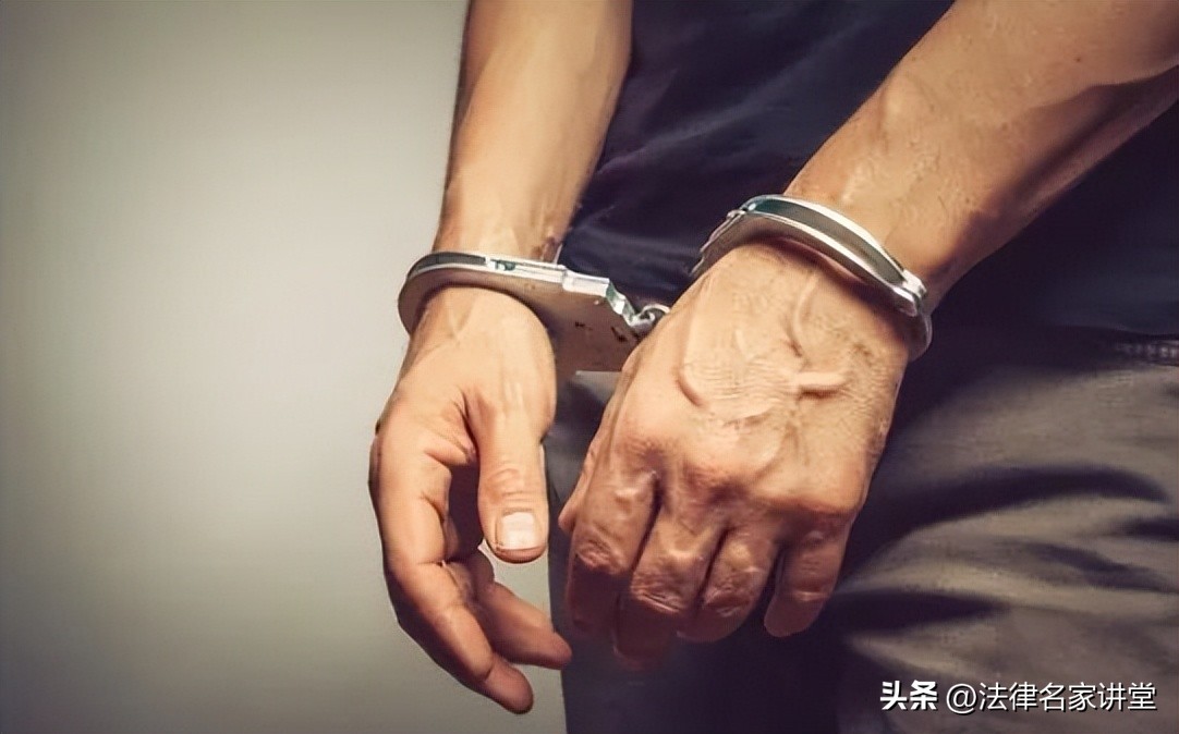 官方辟谣女孩被打,女孩被打赔了100万