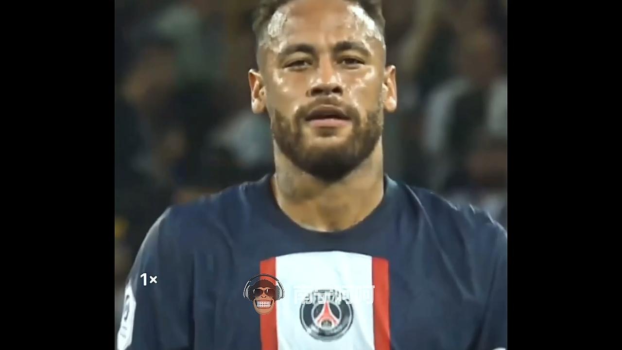 巴西一哥历史最高转会费,世界足坛第一个身价过亿的是谁