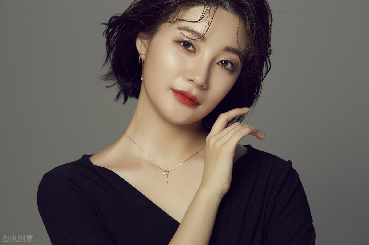 喜欢上一个有家室的女人是悲哀的,喜欢上一个有婚姻的女人怎么办