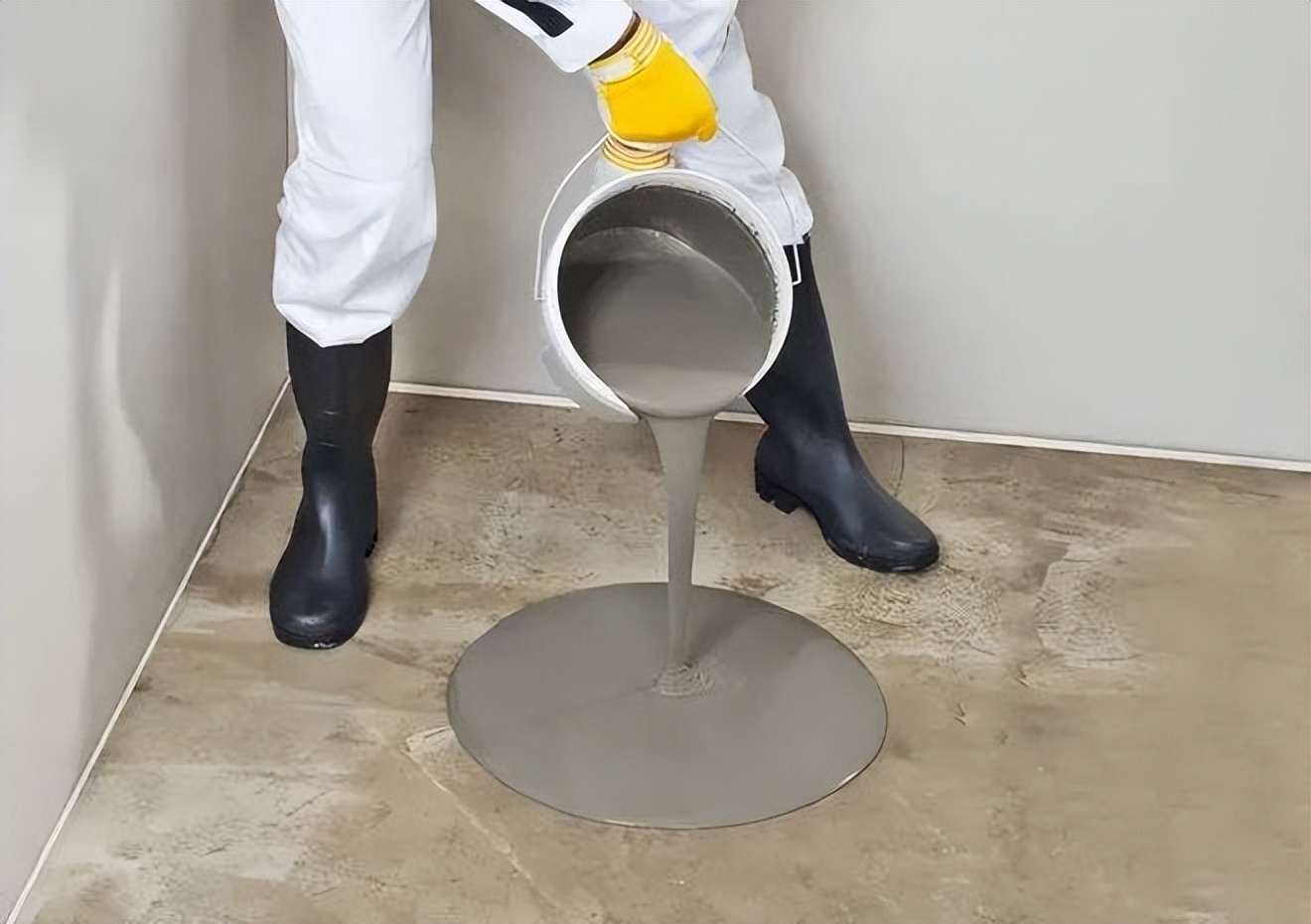 石膏自流平和水泥自流平哪个好,水泥自流平和石膏自流平区别