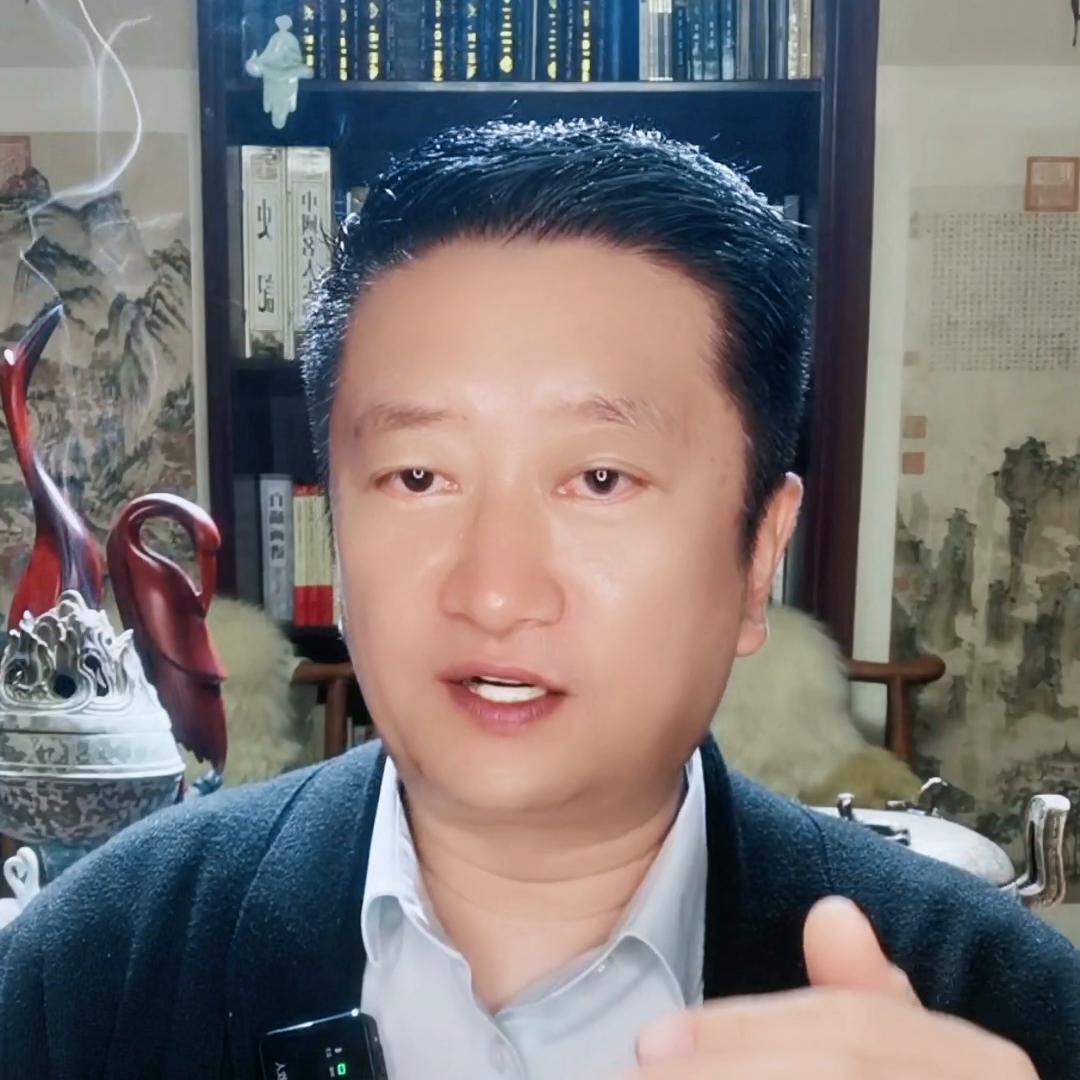 月入过万的商业思维,年入千万的战略思维