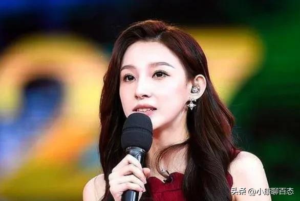 央视主持人李红董卿谁更漂亮,央视一姐李红演唱
