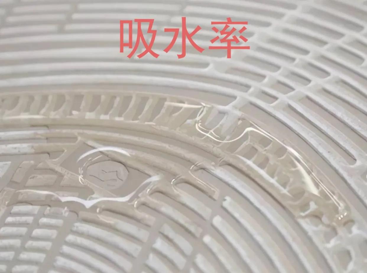 家里地板被换成地板砖,把木地板换成地砖后悔了