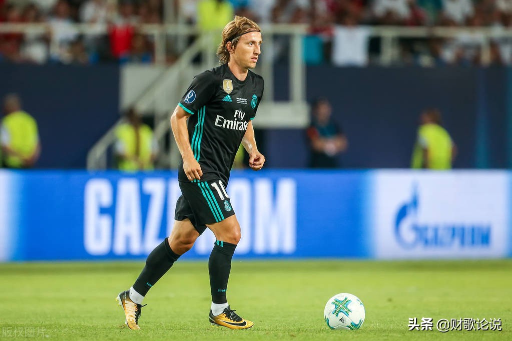 足球中场指挥官排名,足坛公认的中场大师