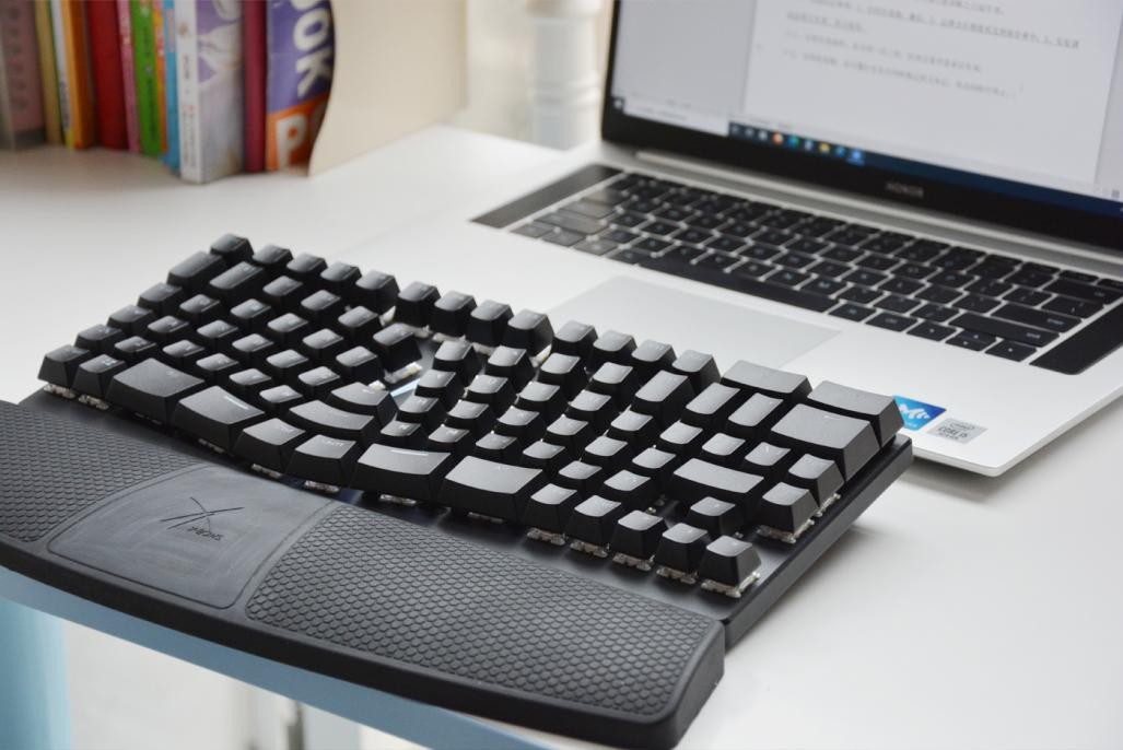 码字手腕疼,码字久了手疼