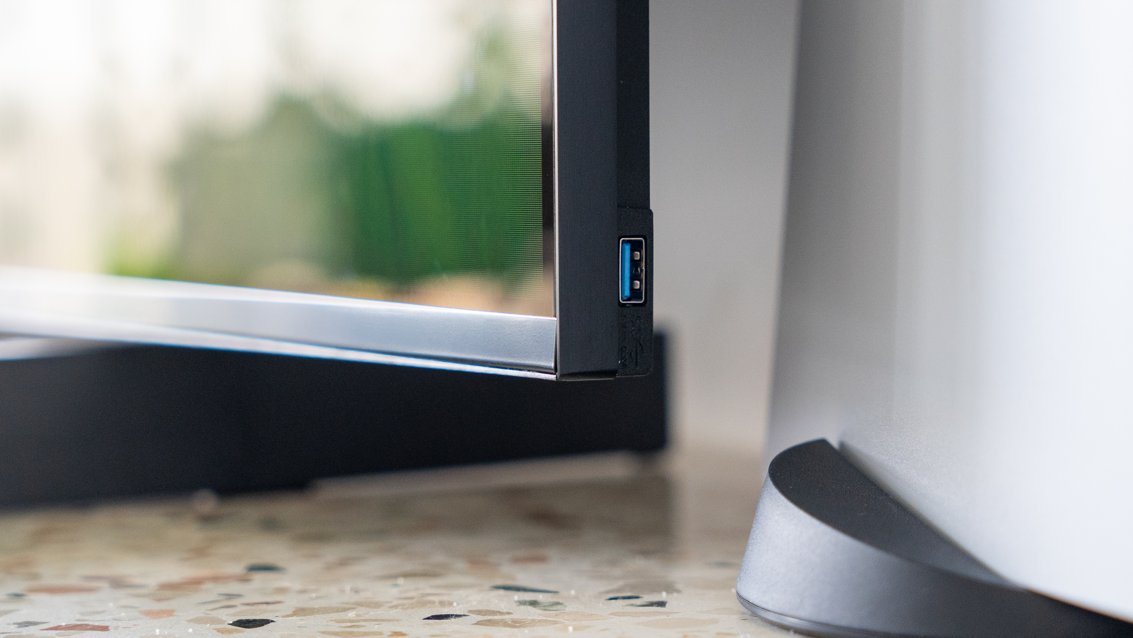 tcl发布x11g领曜qd-miniled电视,tcl新品电视x11g测评