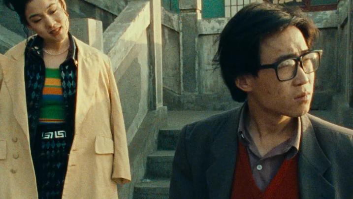 偷窥电影片段,偷窃案件电影片段