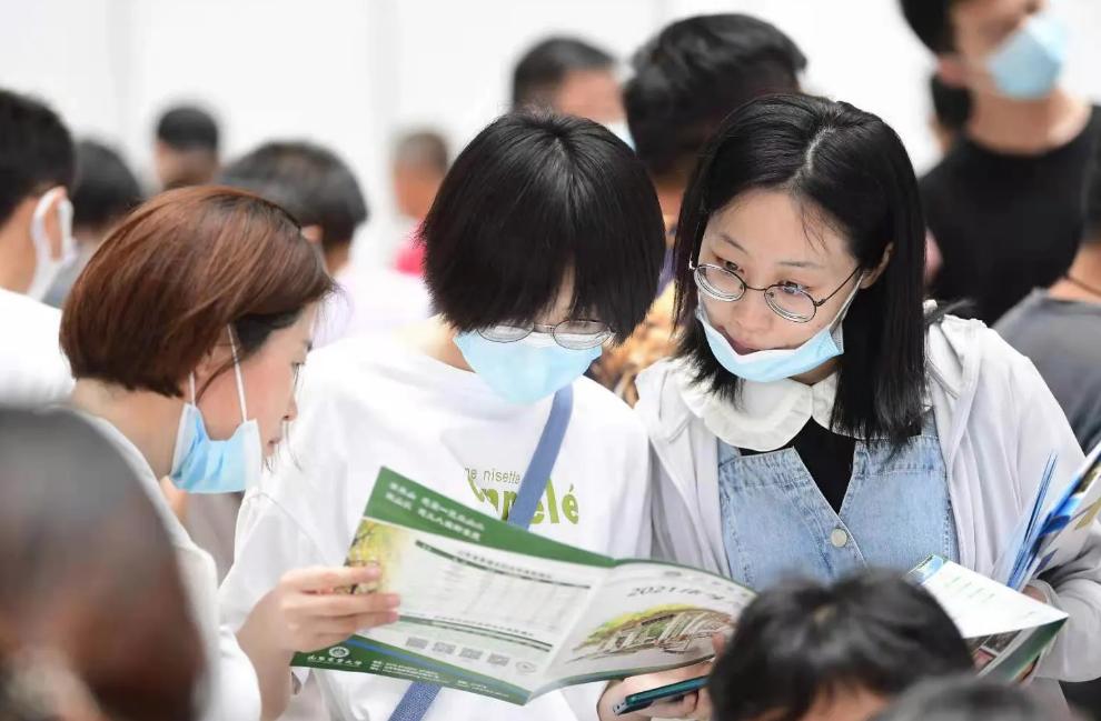 单招大专和高考大专毕业证一样吗,单招大专和高考大专当兵有区别吗