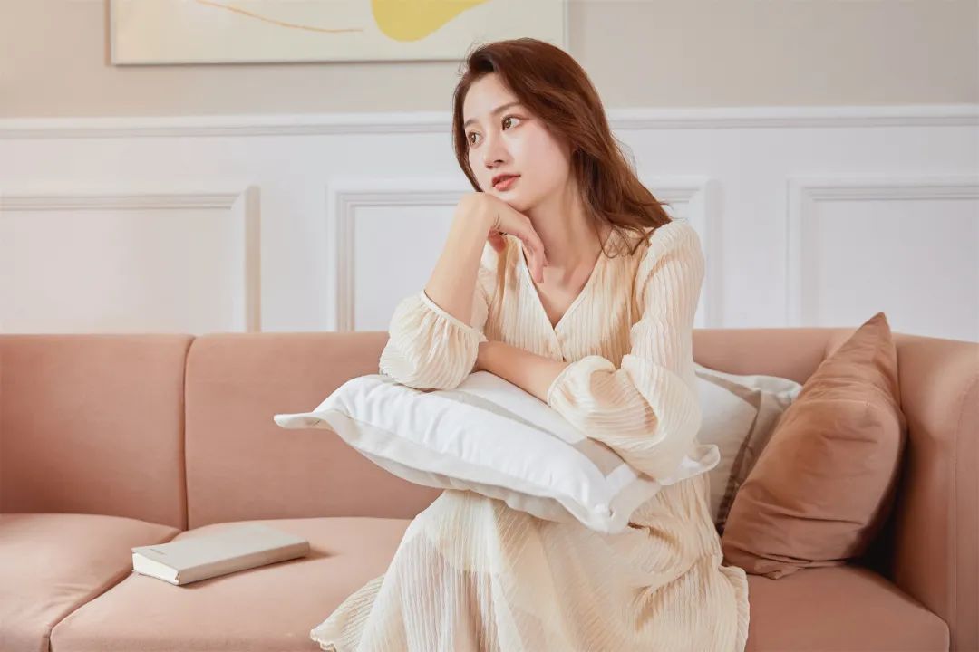 女人外面有男人了？男人只要看手机这三个地方，立马知道真相