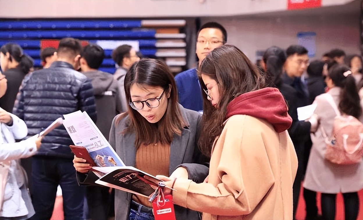 最牛专科生曹晓洁后续,中国第一专科生曹晓洁