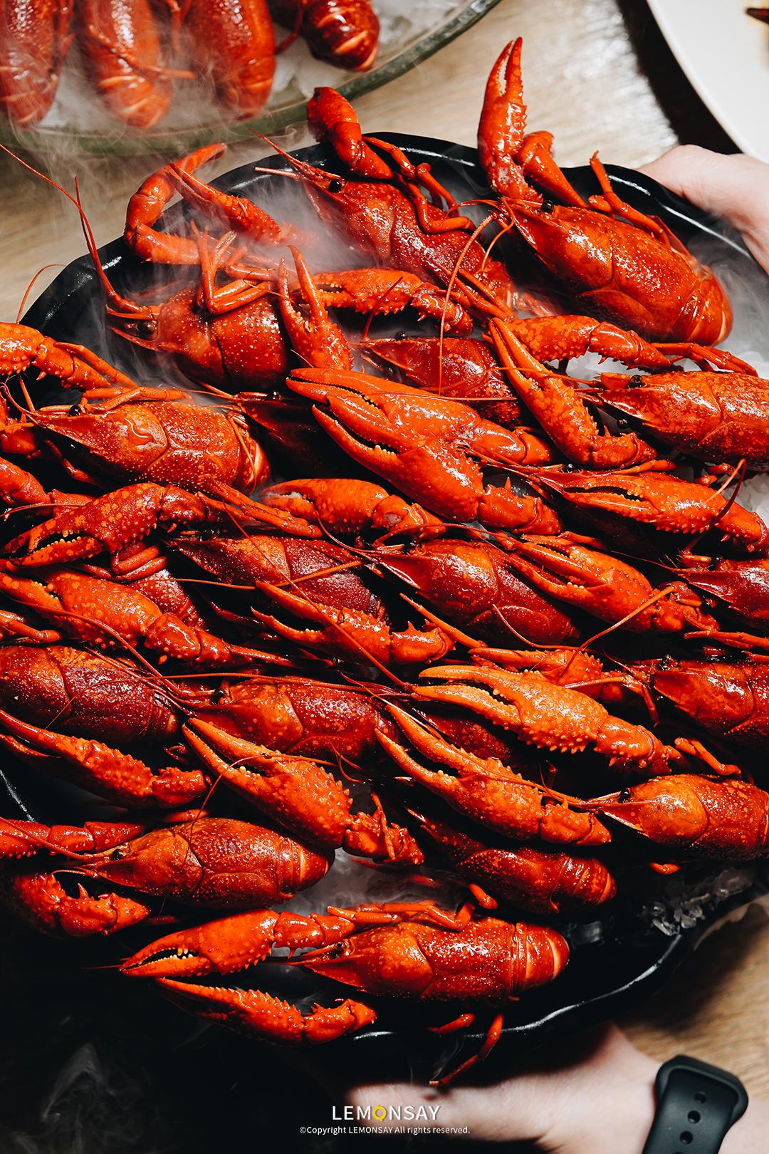 “完了，这店又要被抢破头了！”