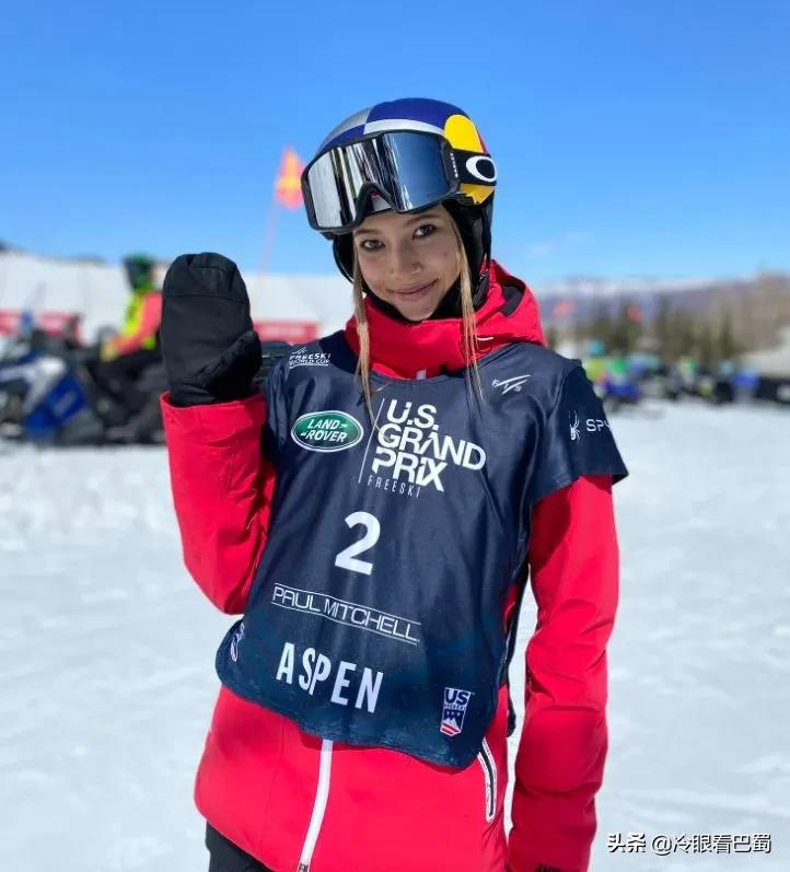 女足夺冠、爱凌添金：她们都是男足学习的好榜样