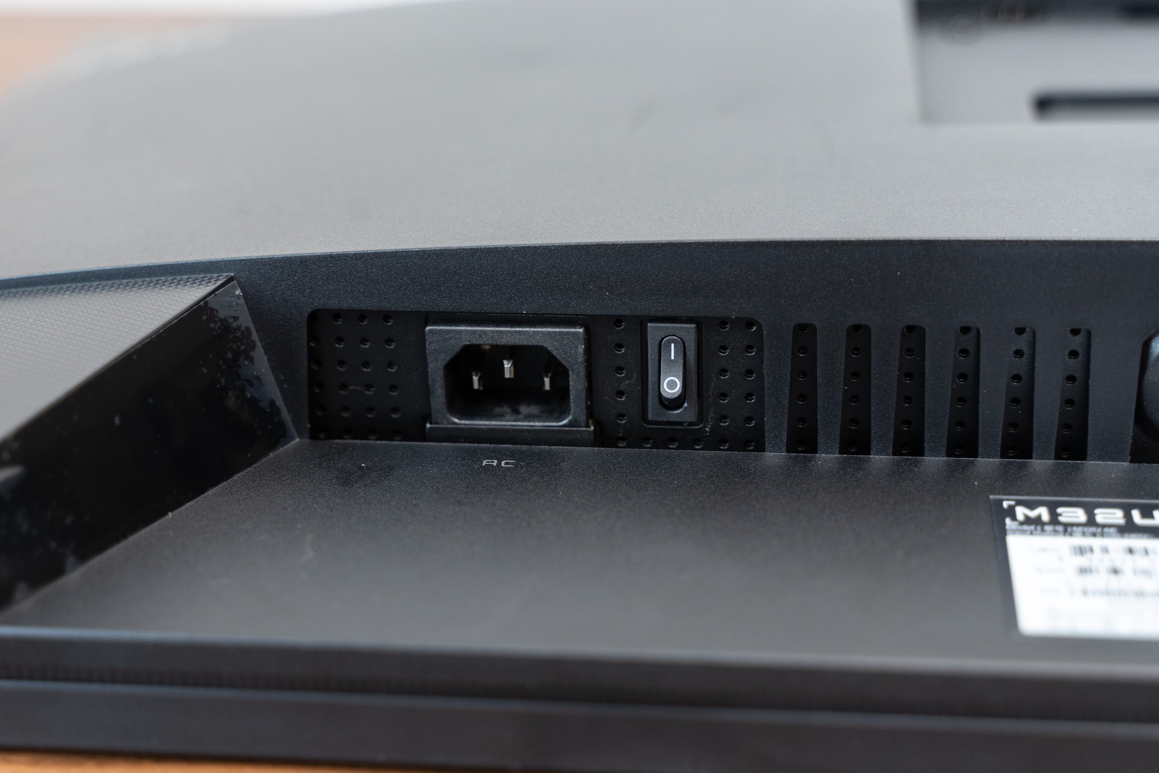 高刷大尺寸电竞显示器,高刷显示器大尺寸