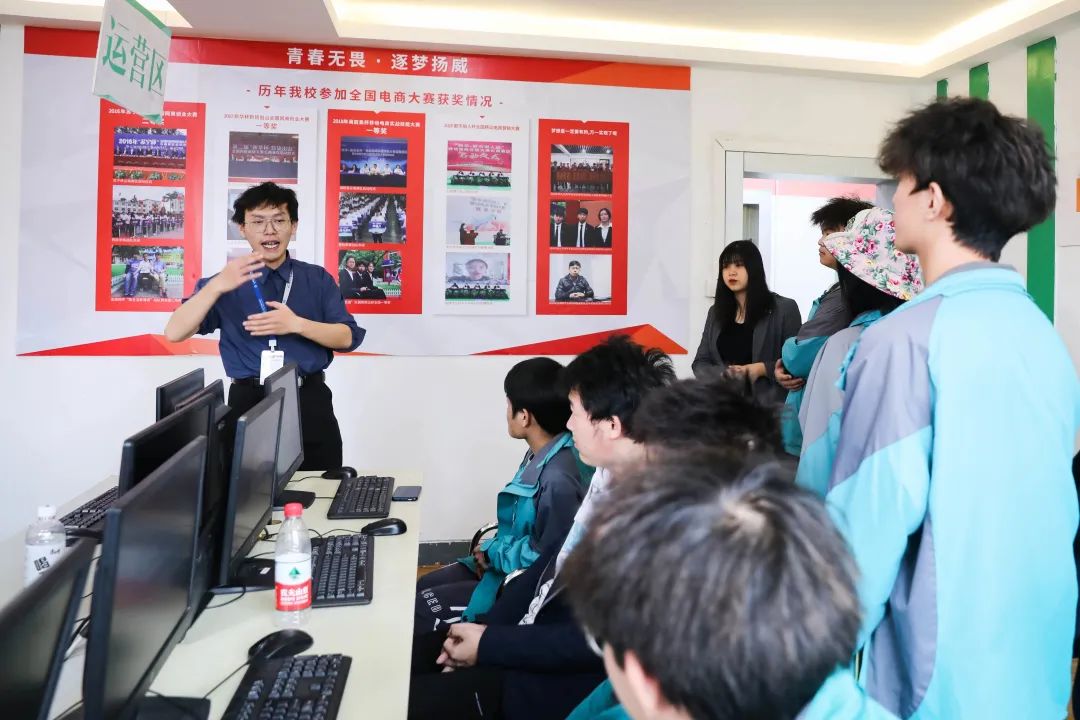 云南新华电脑学院是正规学校吗,昆明云南新华电脑学校网上报名