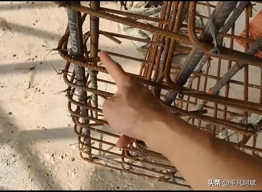 农村建房柱子模板重复使用,回乡建木房榫卯结构