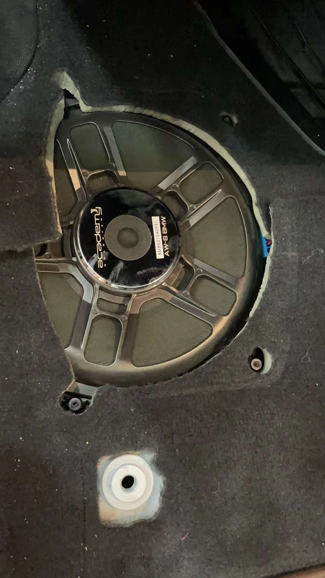 宝马改音响最简单最佳方法,宝马最详细的音响改装方案