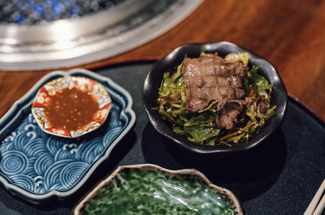 配备一星米其林黑珍珠餐厅,比米其林黑珍珠高端的餐厅