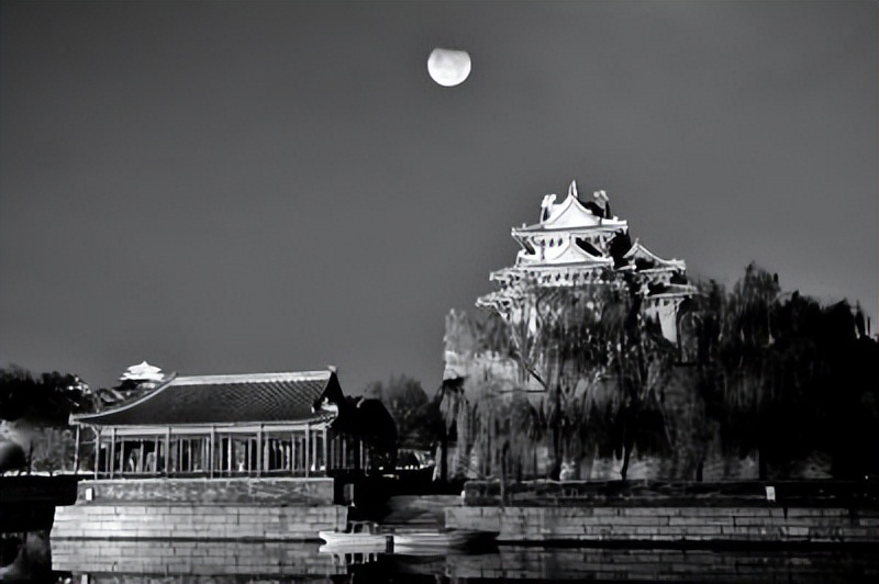 月食是天狗把月亮吃掉了吗,天狗食月吃月亮的传说