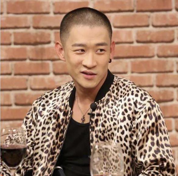 郭德纲凭什么让曹云金改名,郭德纲为什么让曹云金用艺名