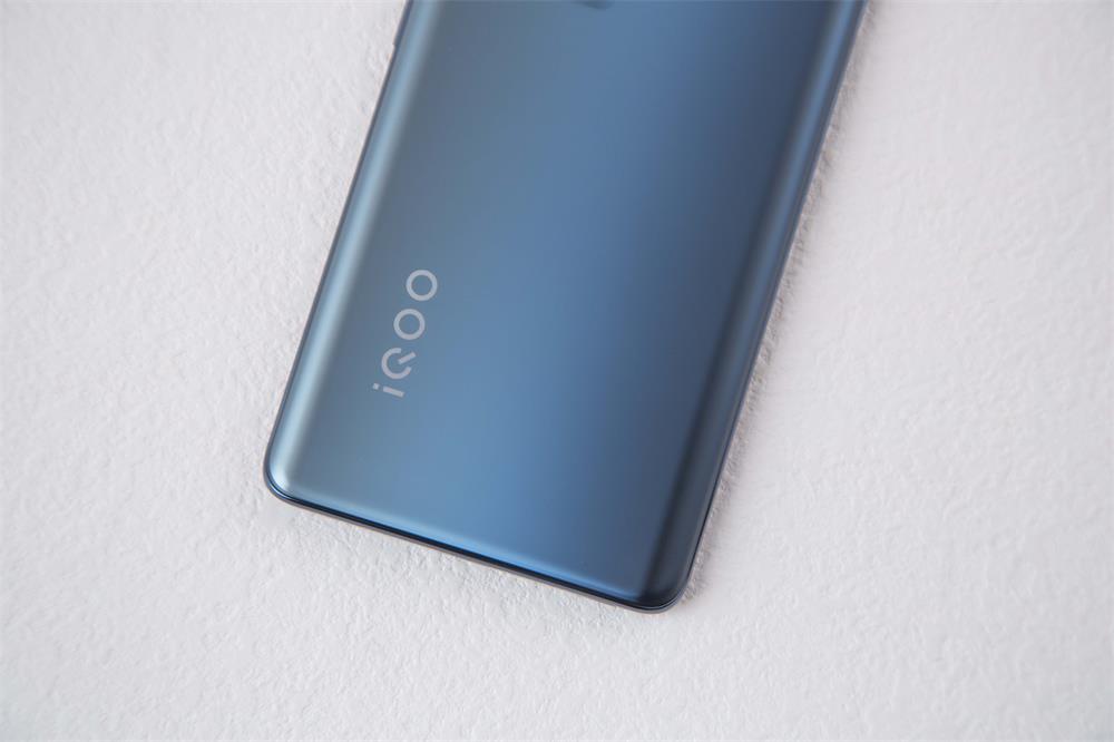 iqooneo5se和iqooneo5s区别,iqooneo5s详细评测