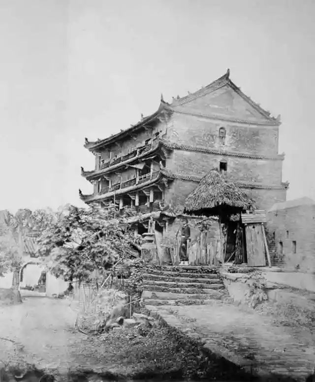 历尽千万劫的五层楼（叶曙明）