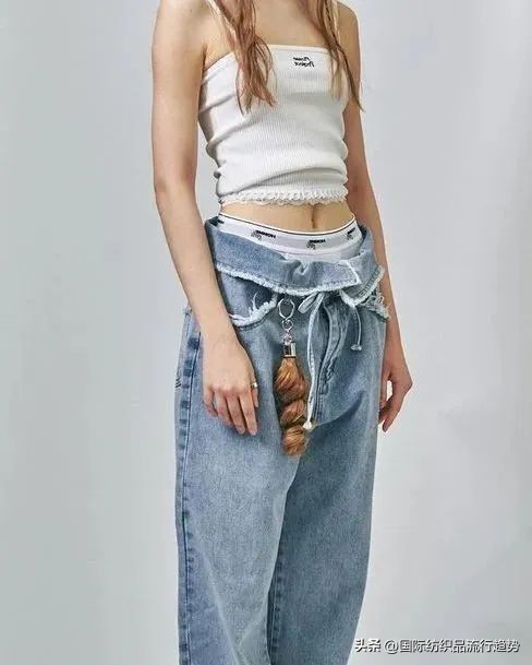 娜扎束脚哈伦裤,娜扎单眼皮连体裤