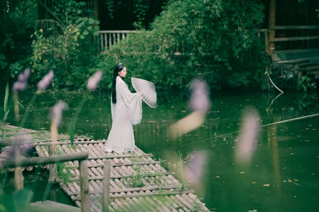 立春诗词愿山河无恙人间皆安,七绝立春的诗词