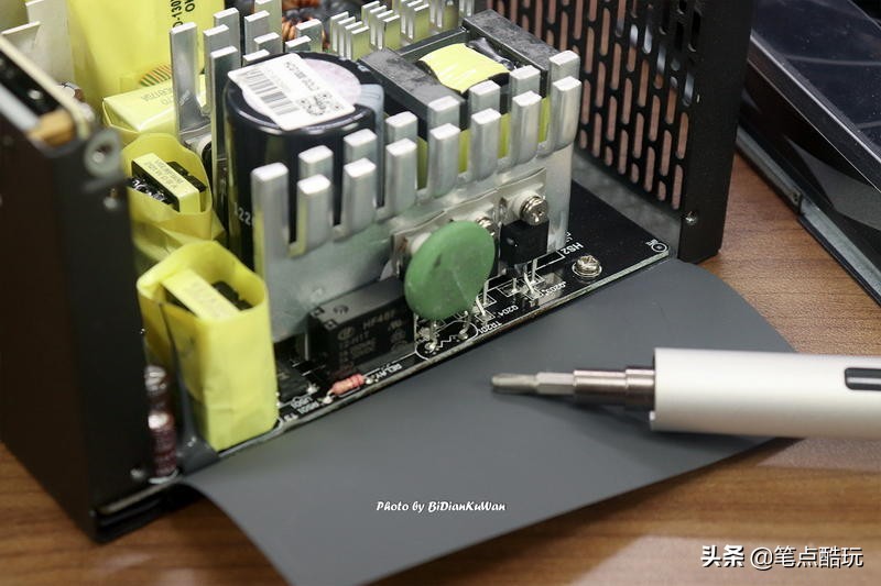 安钛克hcg850w全模组电源接线图解,安钛克机箱电源怎么拆