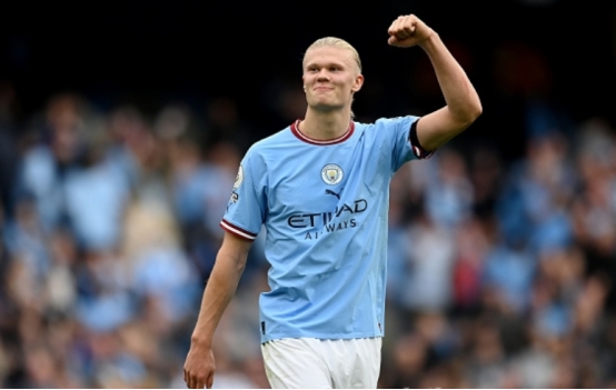 “这不是有史以来最强的队伍吗？”……