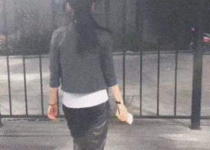 走路走累了坐下歇歇,走路累了继续走就不累了