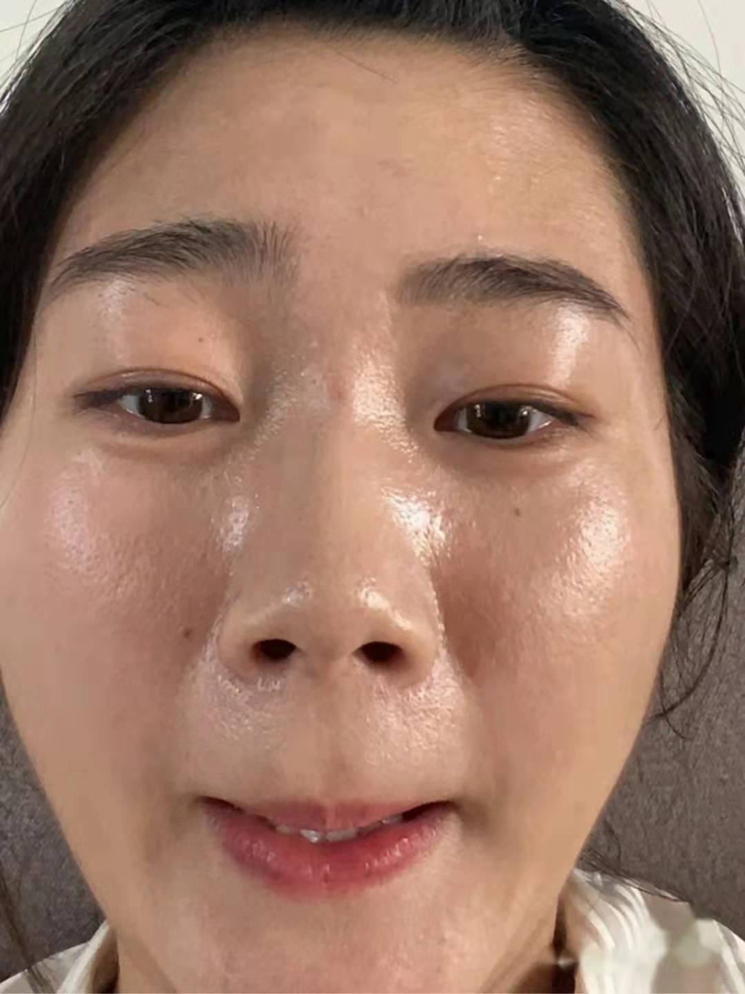 上粉底脸色变黑了怎么办,干皮为什么涂了粉底反而变黑