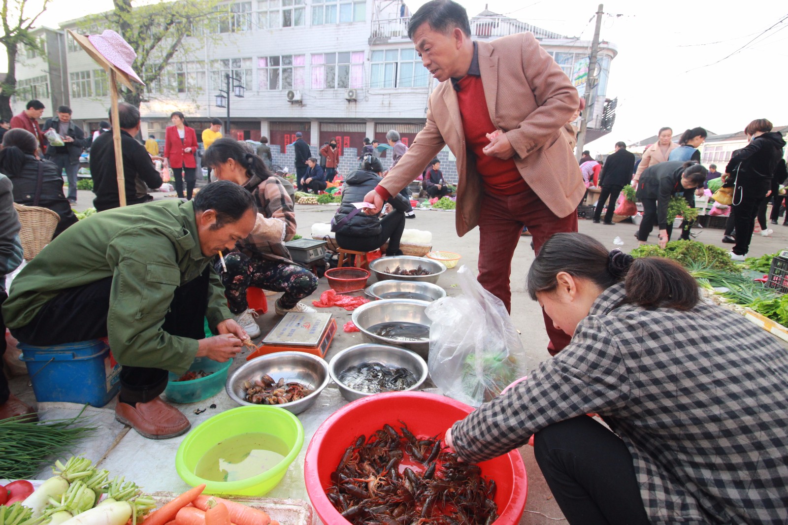 菜市场的陷阱和注意事项,菜市场出现新套路不少人被忽悠