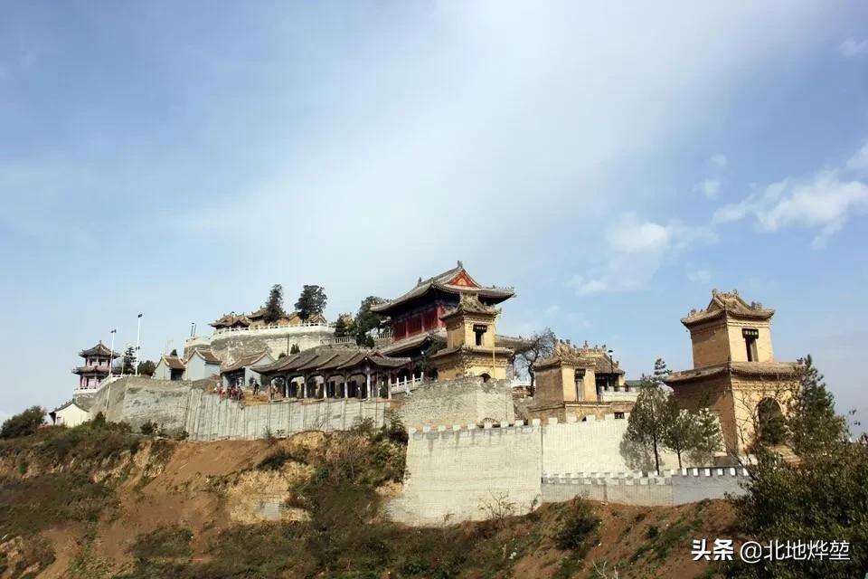 古建筑之美之徽派老砖雕,砖雕屋脊明清老式