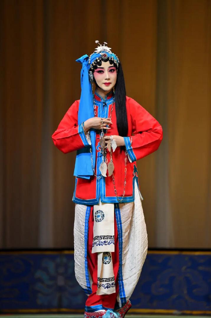 京剧人物扮相介绍视频,京剧各个行当的扮相图片