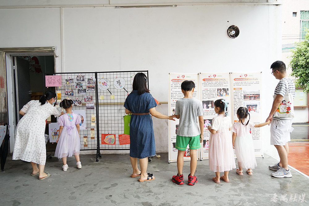 让群众享受到文化活动带来的乐趣,让各族居民感受中华民族传统文化