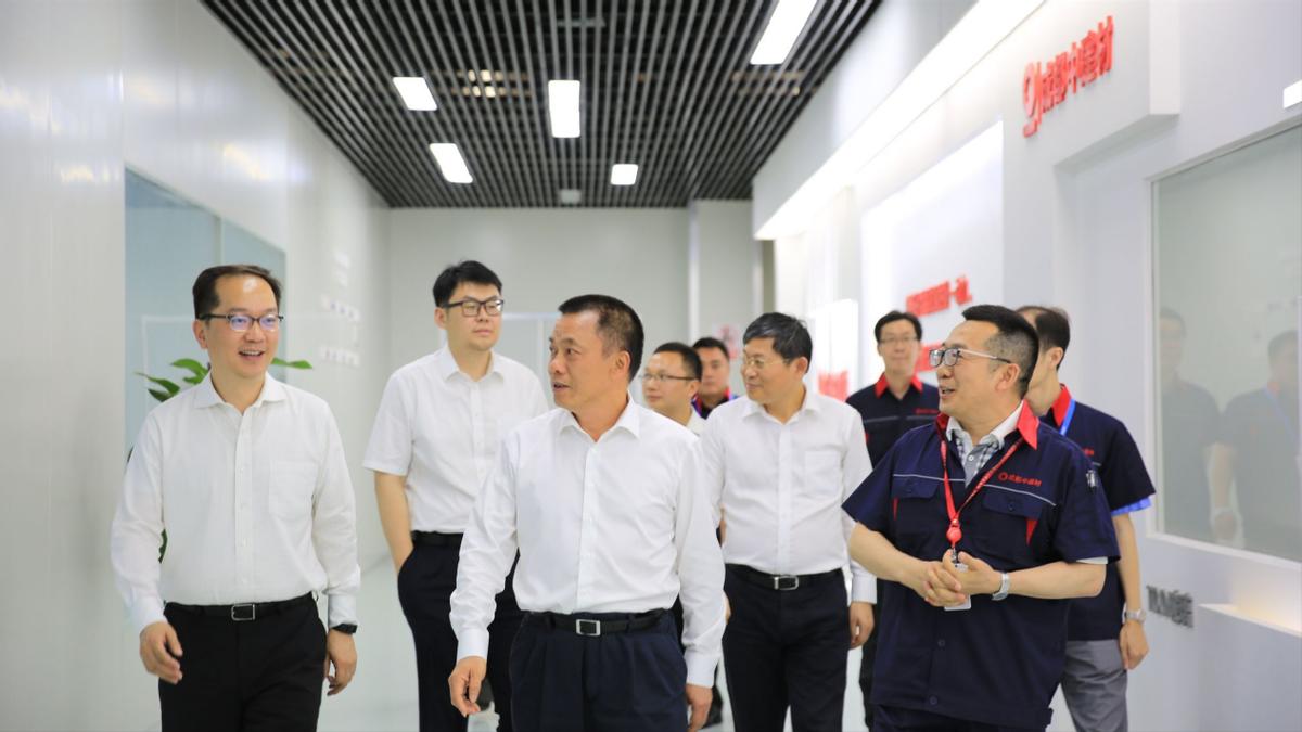 科学家钱学森视频事迹,钱学森拒绝重金回国的故事