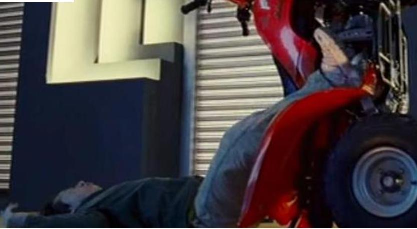 7次断手、全身100多针、大小便*禁失**，这些武打明星让人动容