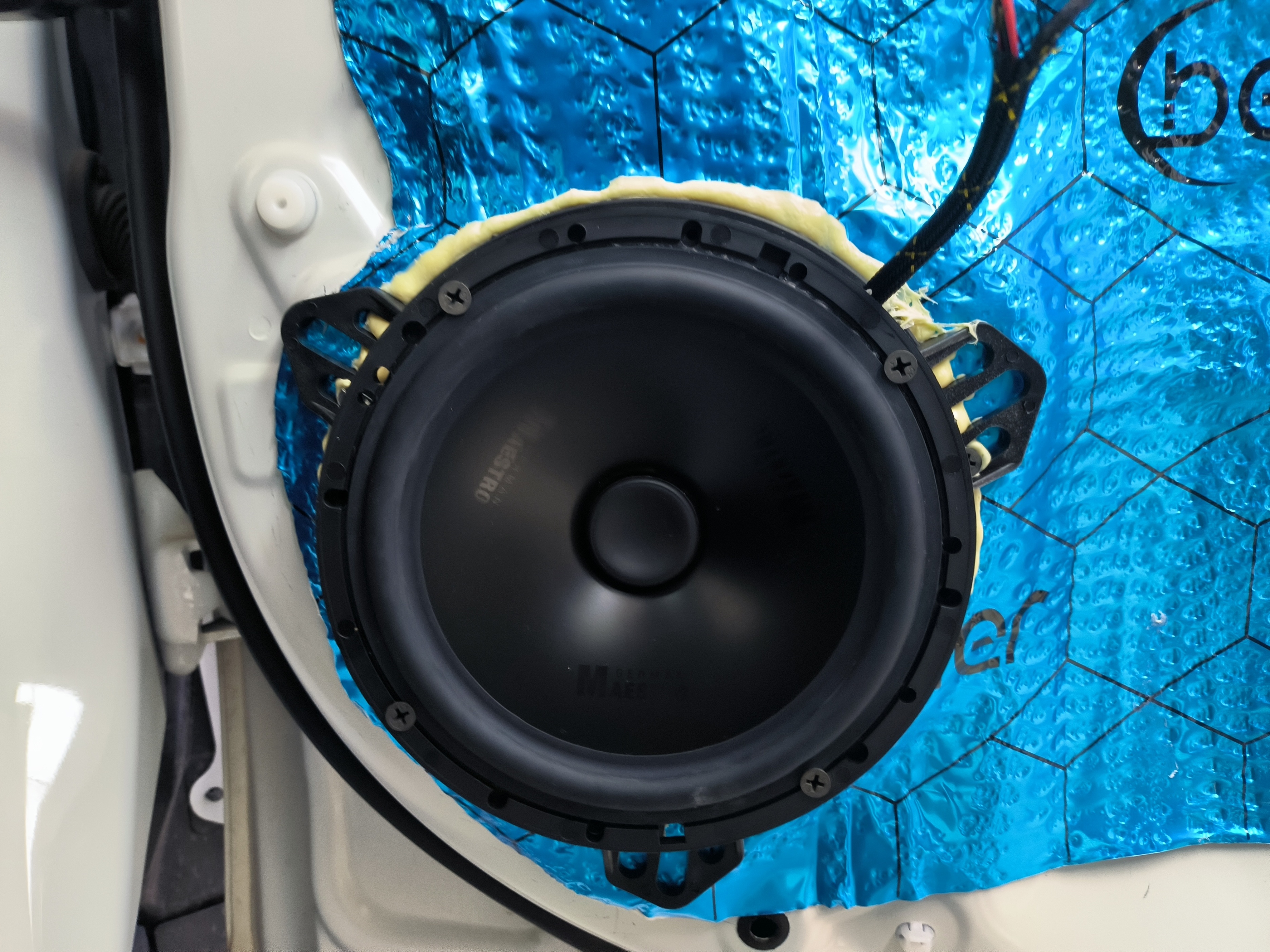 丰田荣放rav4音响均衡器怎么调,丰田荣放RAV4音响改装