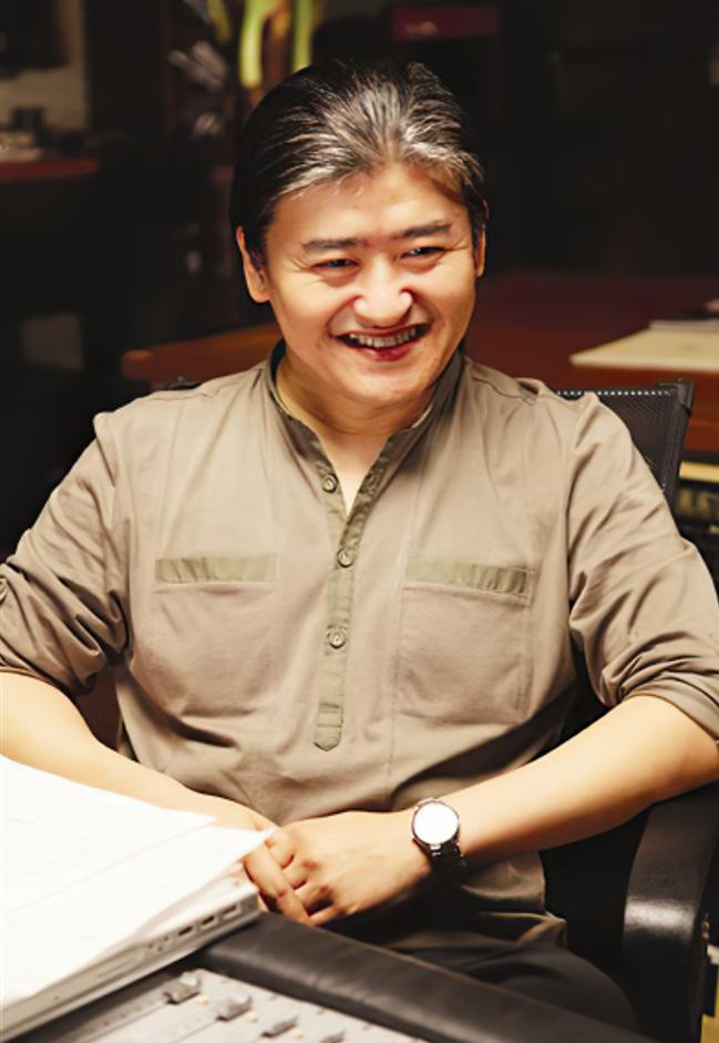 华语乐坛公认第一人刘欢,刘欢年轻成就