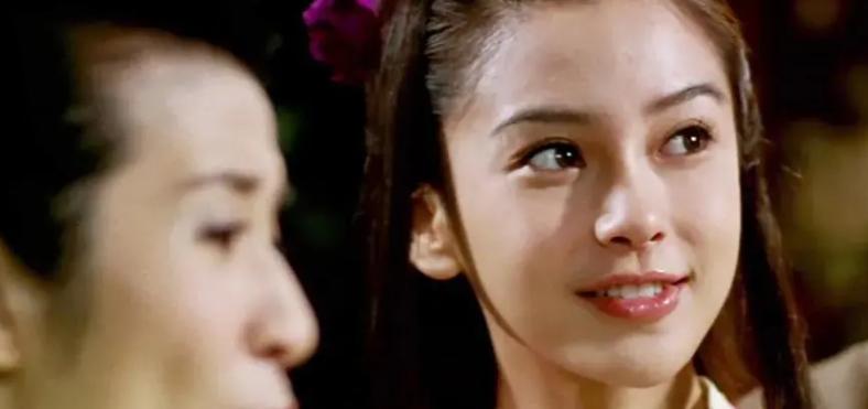 杨颖18年粉色高定韩国,杨颖18年视频