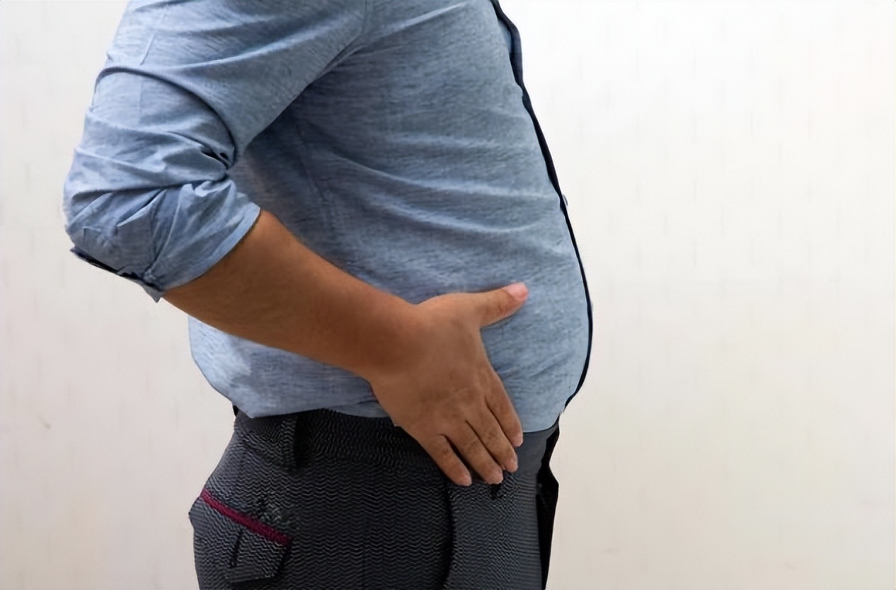 成年男性体重身高标准对照表,男性年龄身高体重对照表2021年