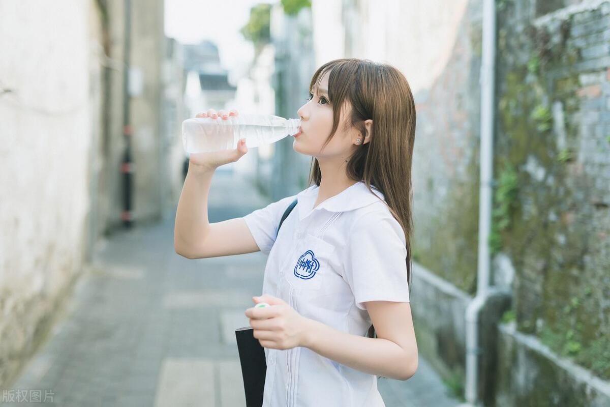 什么样的姨妈是正常的,什么样的大姨妈颜色是正常的